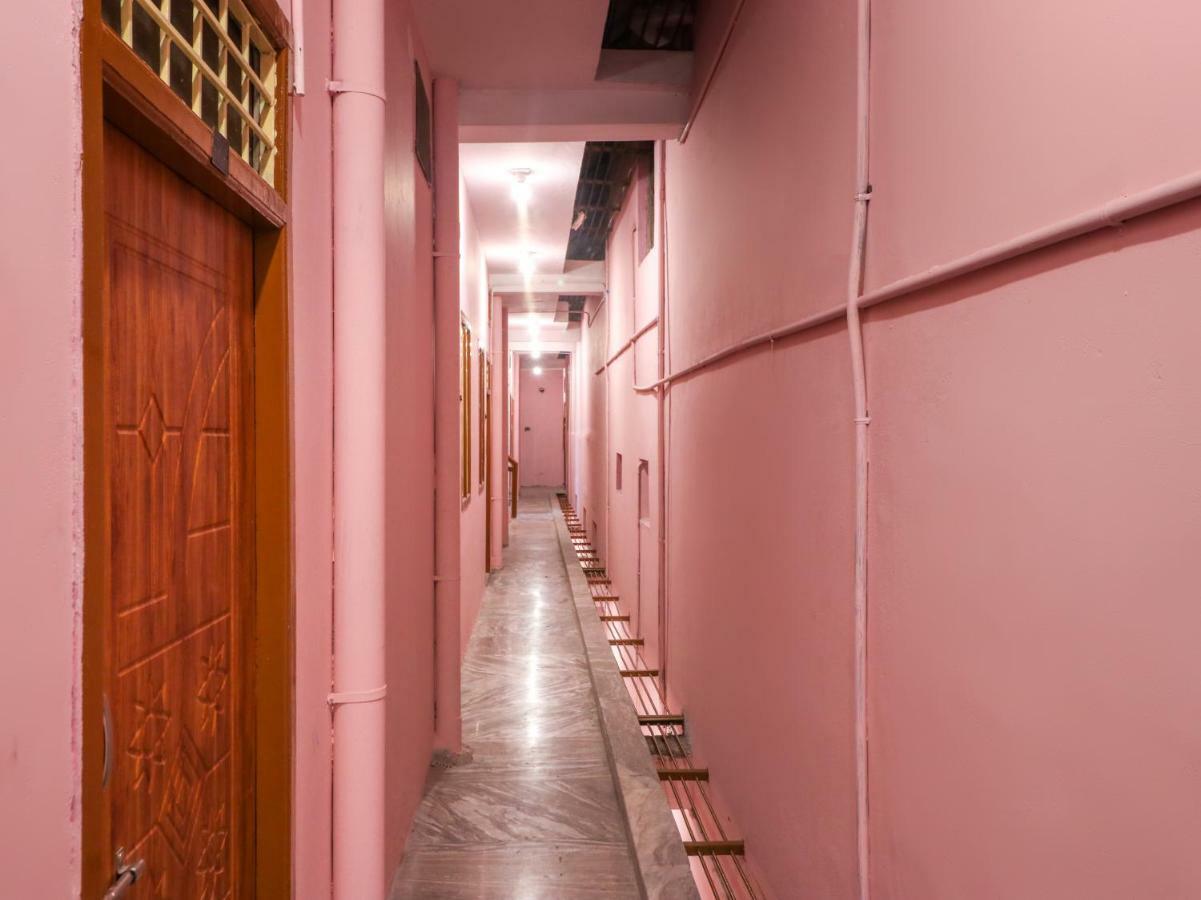 Oyo 46737 Sri Annamalai Residency Hotel Tiruvannamalai Ngoại thất bức ảnh